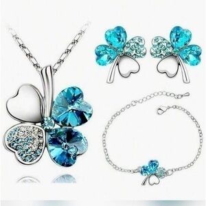 Stunning Blue Crystal Irish Clover Necklace Earrings And Bracelet Set